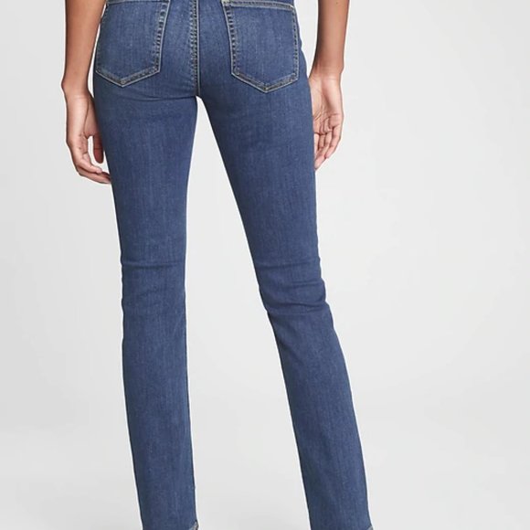 GAP Classic Straight Leg Jean - Picture 3 of 5
